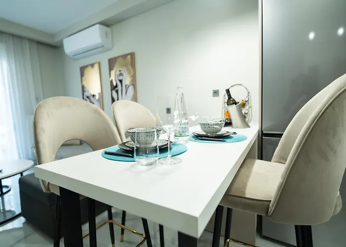 בית נופש A Living Skg 1 Quiet Luxury סלוניקי